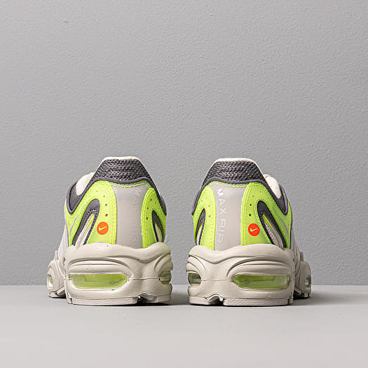 Nike Air Max Tailwind Iv