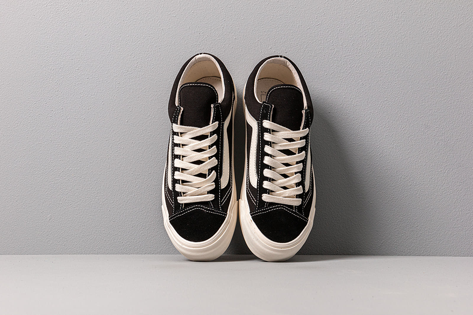 Vans vault og style 36 lx black top