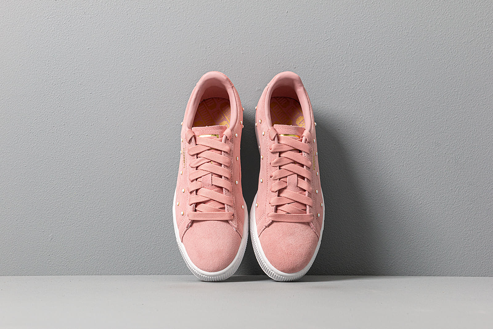 Γυναικεία παπούτσια Puma Suede Pearl Studs Wn s Bridal Rose-Puma Team Gold
