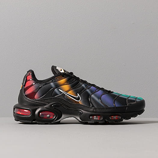 Nike air max plus - boys' grade school black/flash crimson/kinetic green 2025