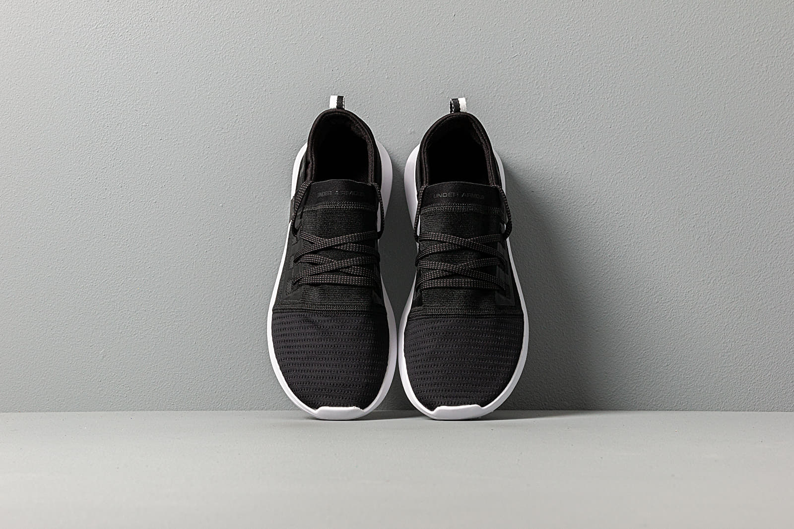 Pánské tenisky a boty Under Armour Vibe Black
