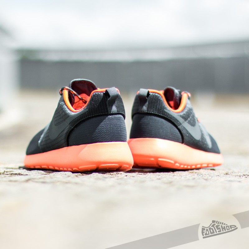 Nike roshe top run noir