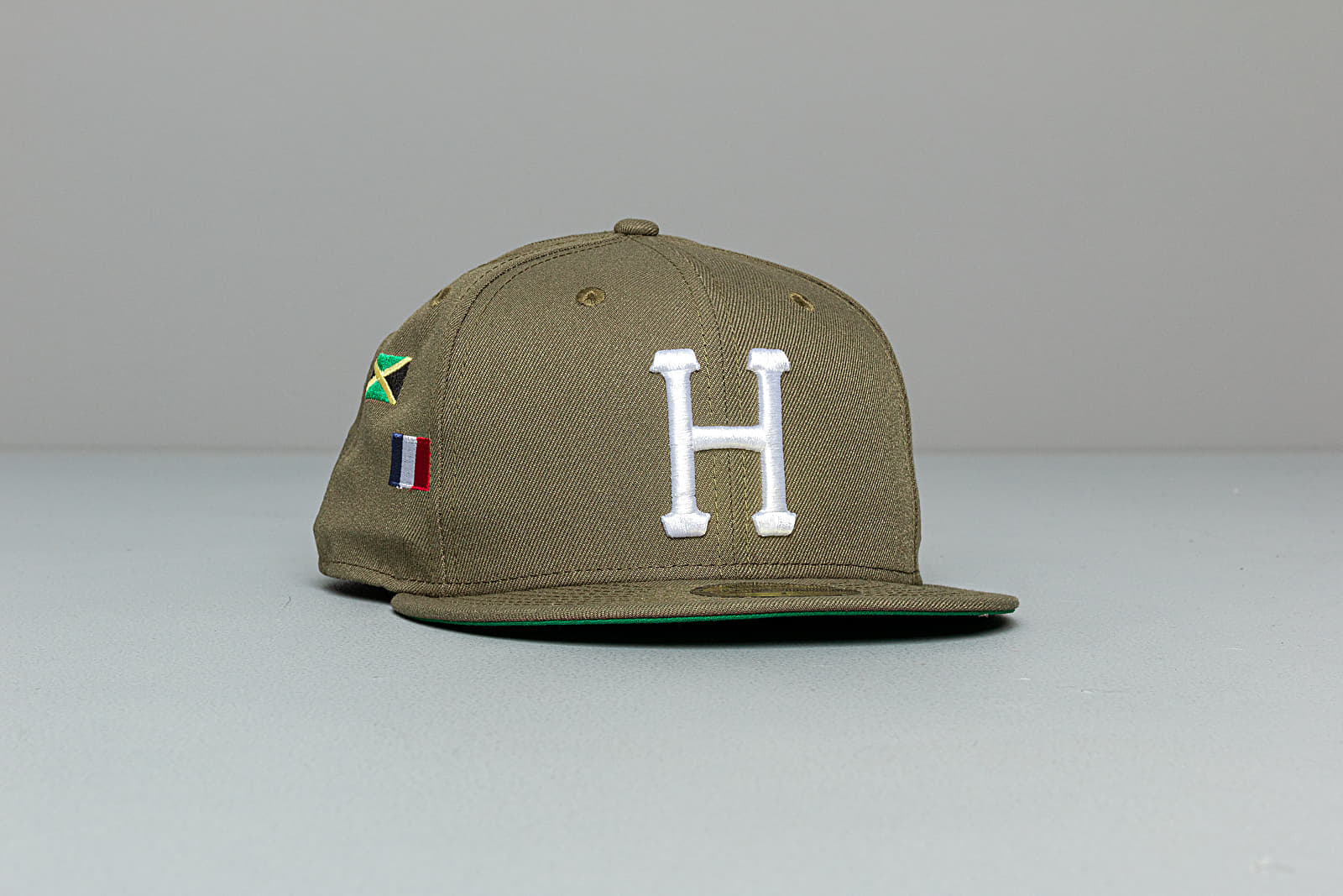 Caps HUF x New Era World Tour Hat Dried Herb
