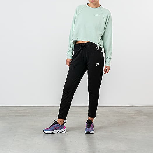 Nike pistachio frost hotsell joggers