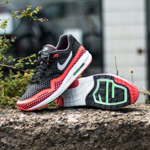 Men s shoes Nike Air Max Lunar1 BR Black Pure Platinum Hot Lava Footshop