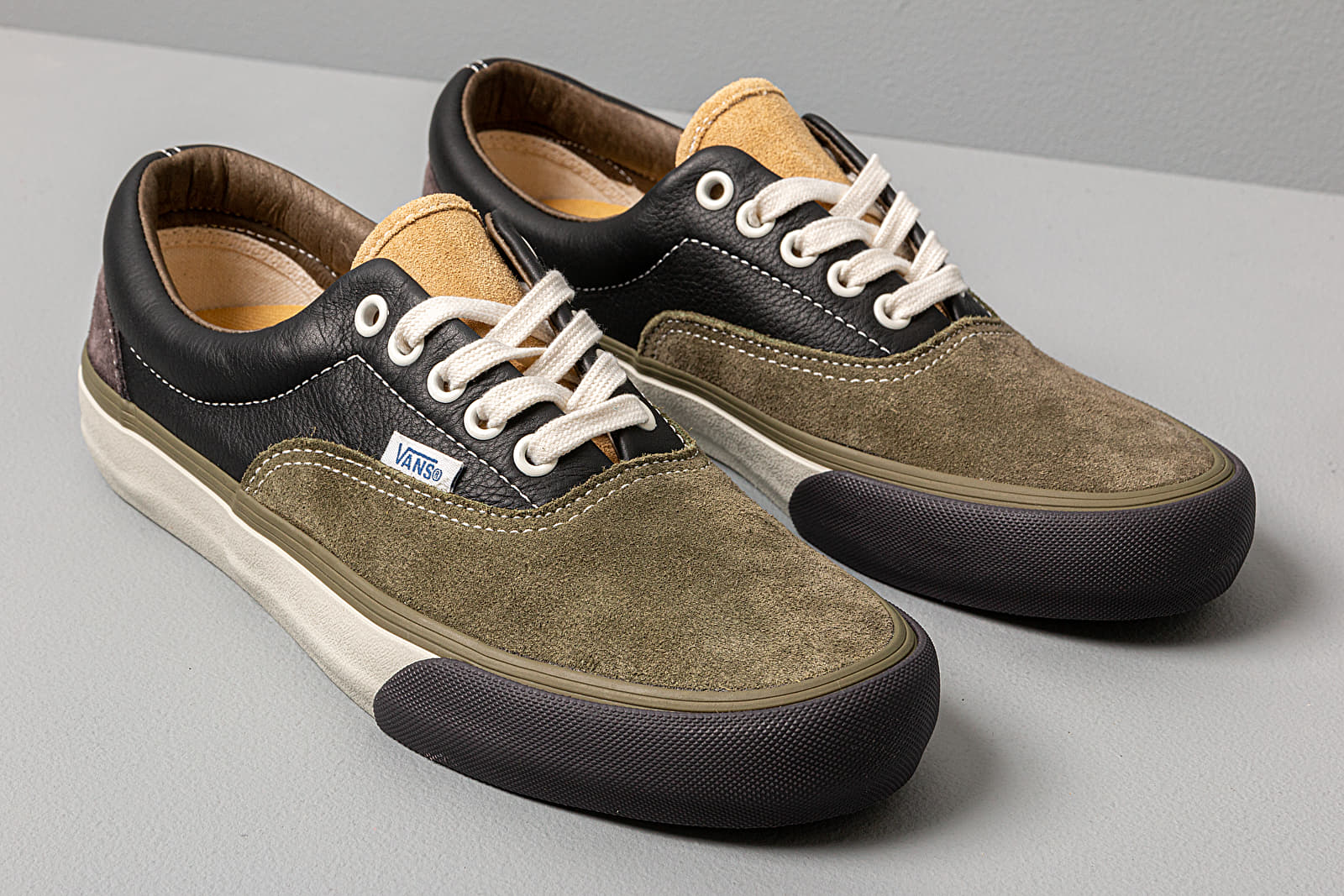 Men's shoes Vans Era VLT LX (Suede/ Leather) Shale/ Stone