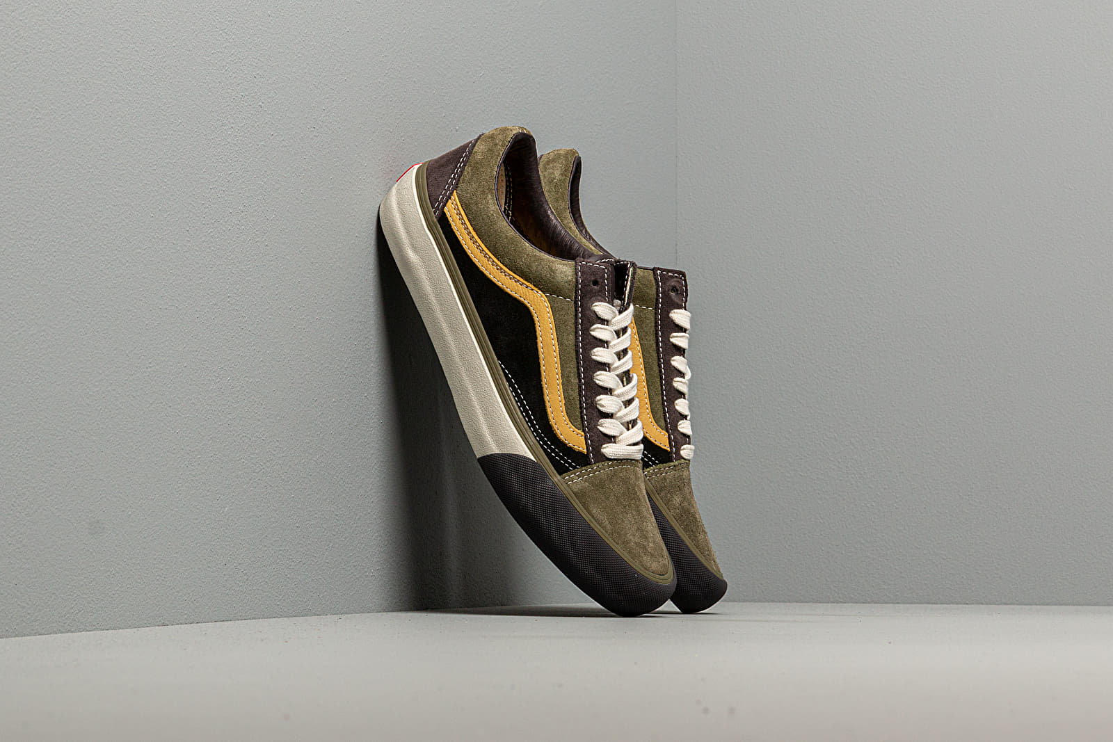 Men s shoes Vans Old Skool VLT LX Suede Leather Shale Stone Gray Footshop