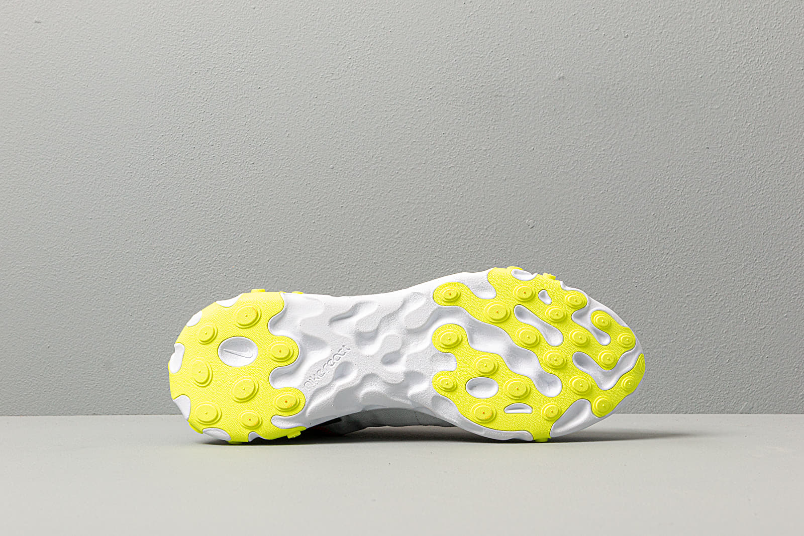 Nike react element discount 55 bicycle yellow