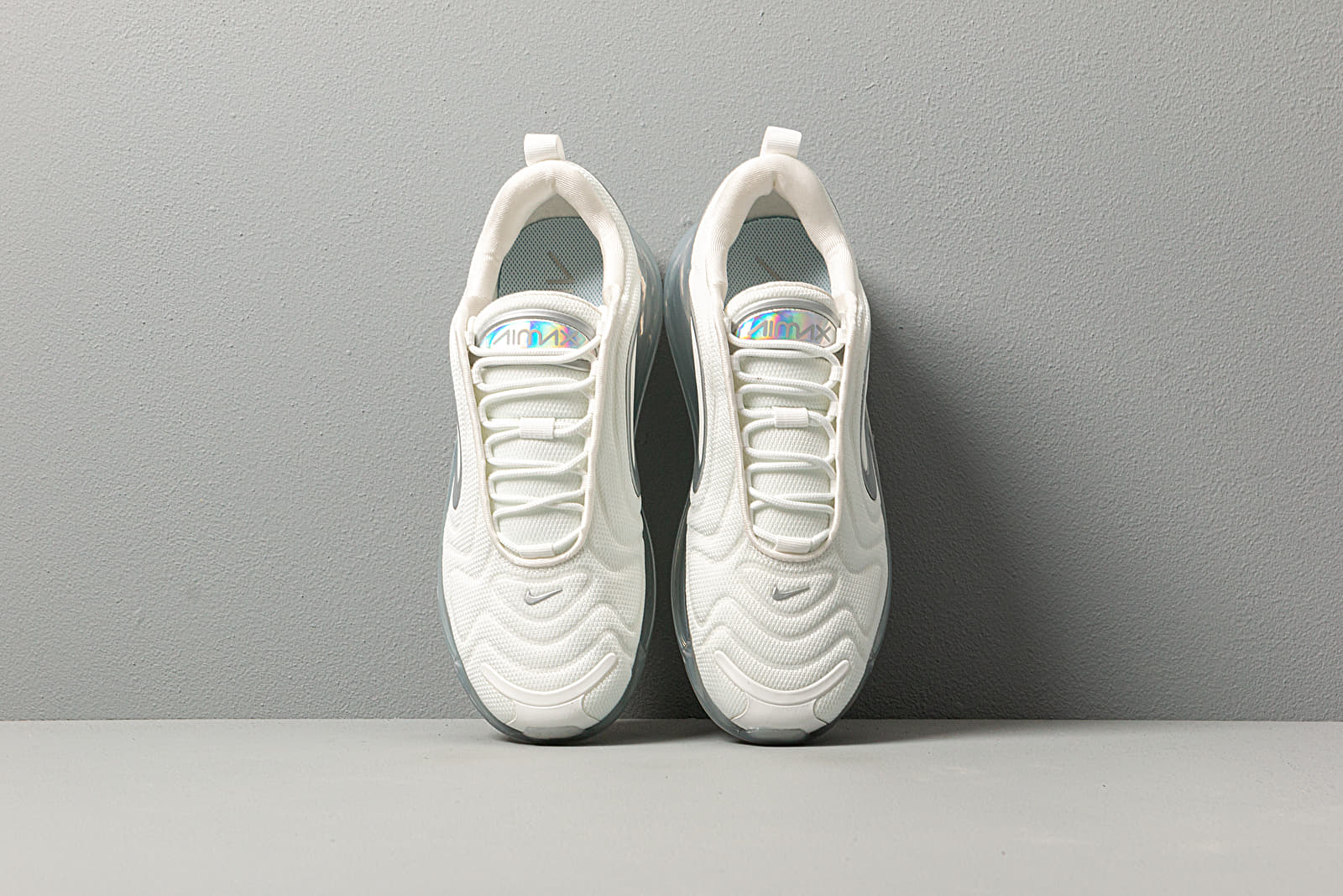 Women's shoes Nike W Air Max 720 Summit White/ Metallic Silver