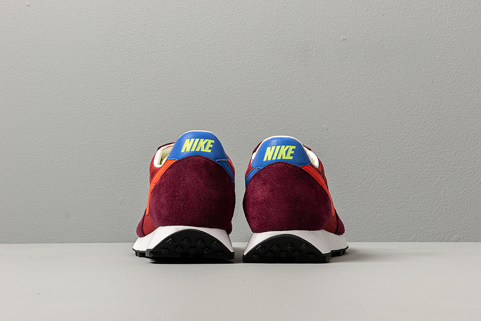 Nike online daybreak cedar