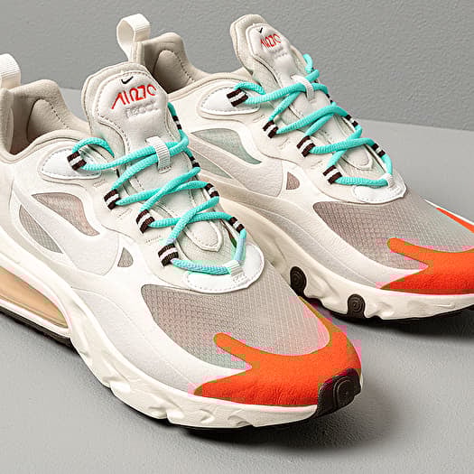 Nike W Air Max 270 React