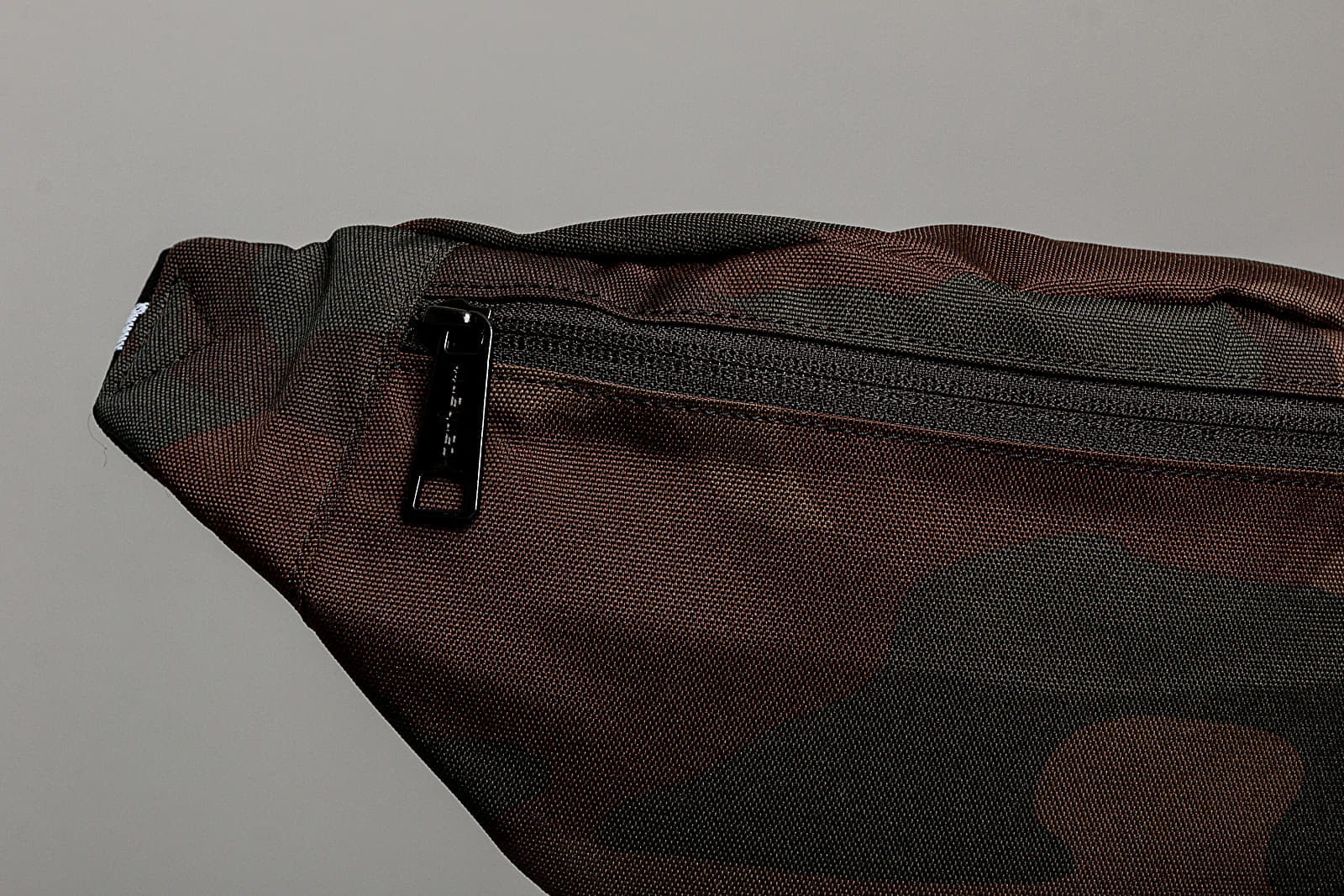 Riñoneras Carhartt WIP Brandon Hip Bag Camo Evergreen