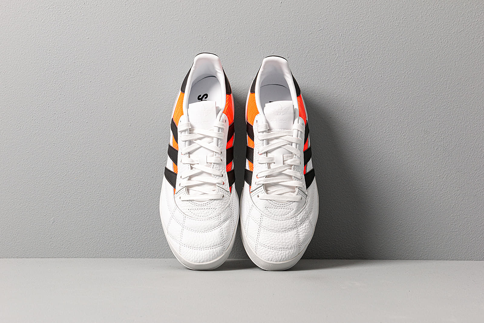 Herren Sneaker und Schuhe adidas Sobakov P94 Ftw White/ Core Black/ Solar Red
