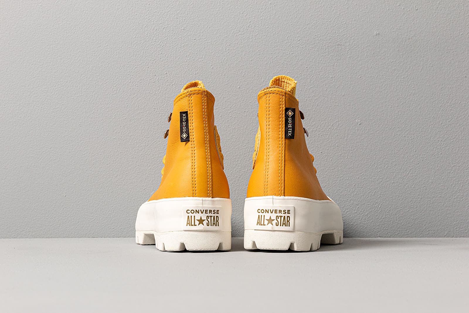 Women's shoes Converse Chuck Taylor All Star Lugged Winter Retrograde Gold Dart/ Olive Flak/ Egret