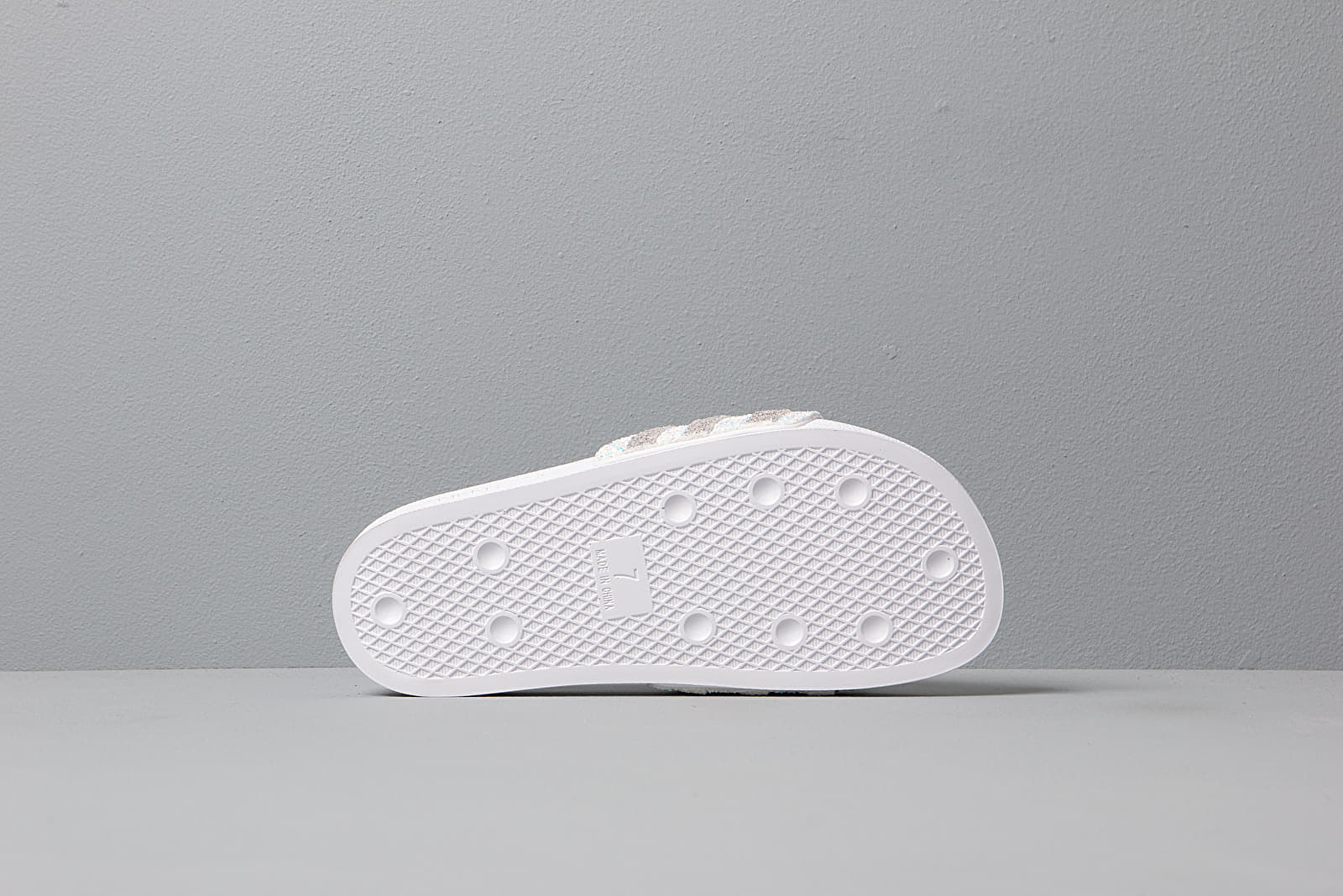Zapatillas mujer adidas Adilette W Ftw White/ Light Granite/ Ftw White