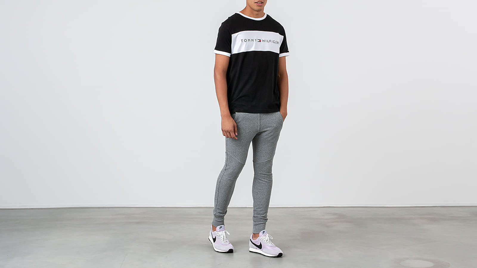 Majice T-shirt Tommy Hilfiger Logo Flag Tee Black
