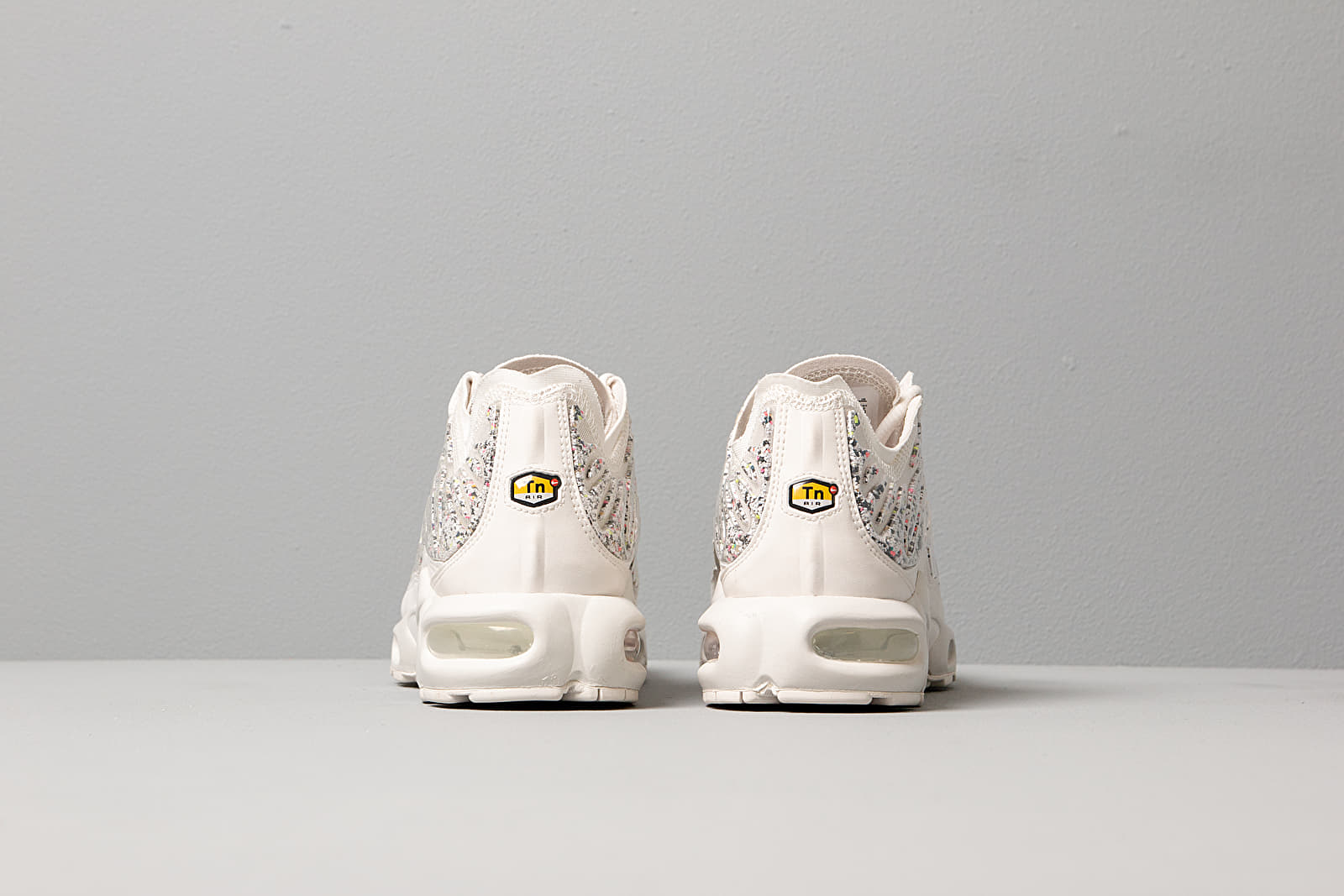 Nike air max plus 2025 - women's phantom/phantom/black lx