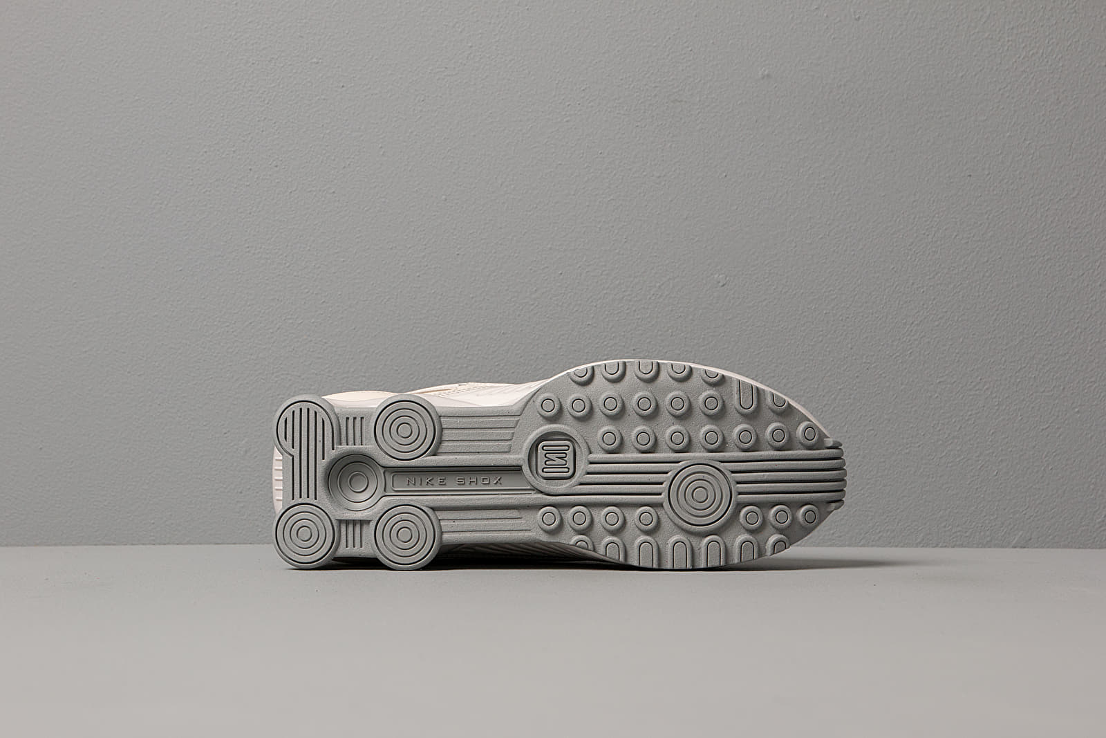 Damesko Nike W Shox Enigma Phantom/ Metallic Silver-White-Pale Ivory