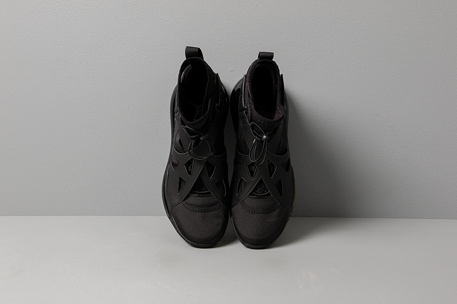 Air jordan hotsell 720 latitude