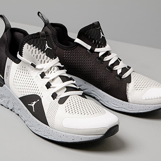 Jordan react havoc white deals
