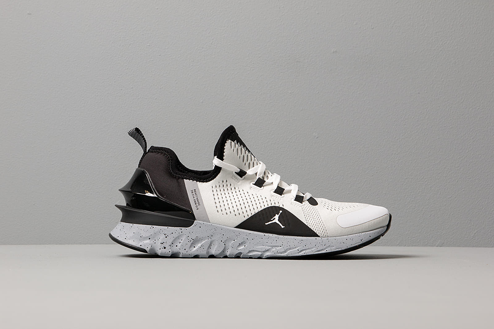Jordan react havoc grey online