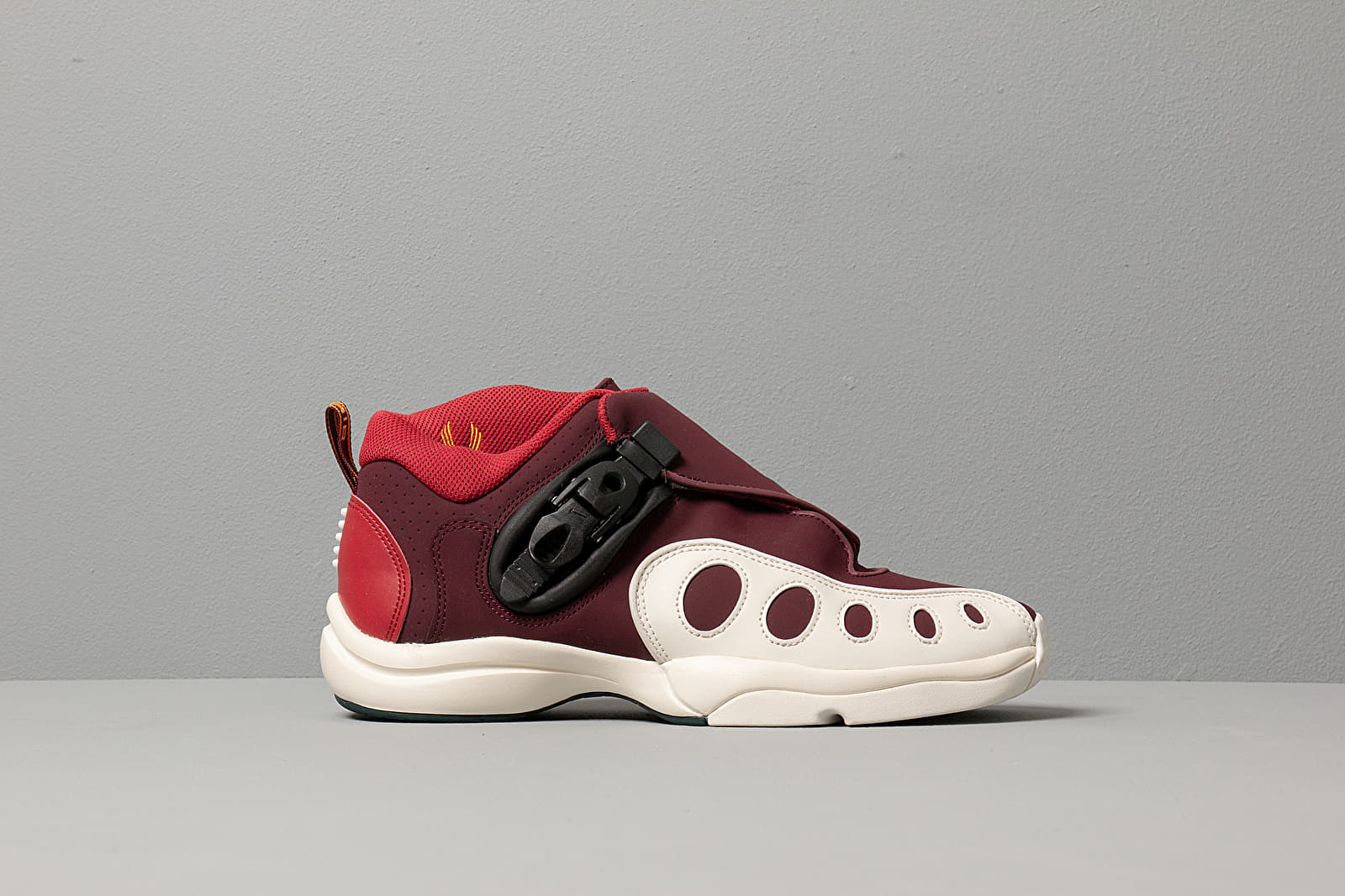 Nike zoom maroon discount