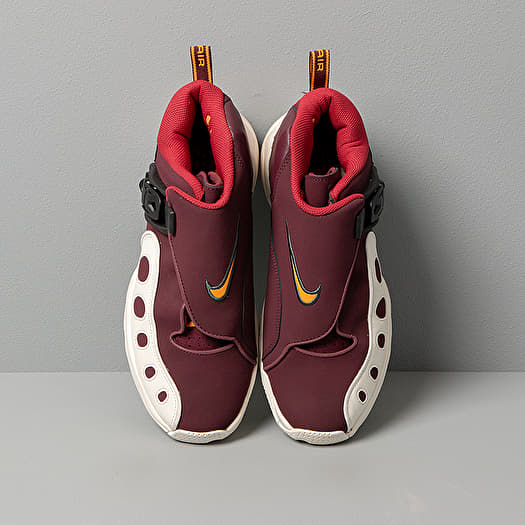Nike zoom clear out maroon shop