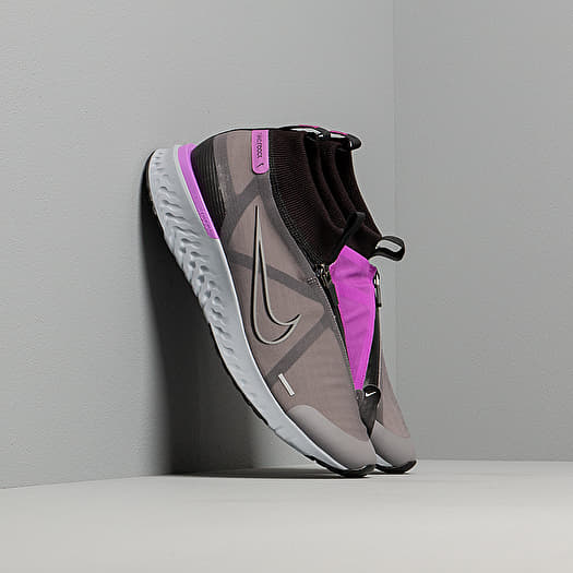 Men s shoes Nike React City Black Gunsmoke Hyper Violet White Footshop