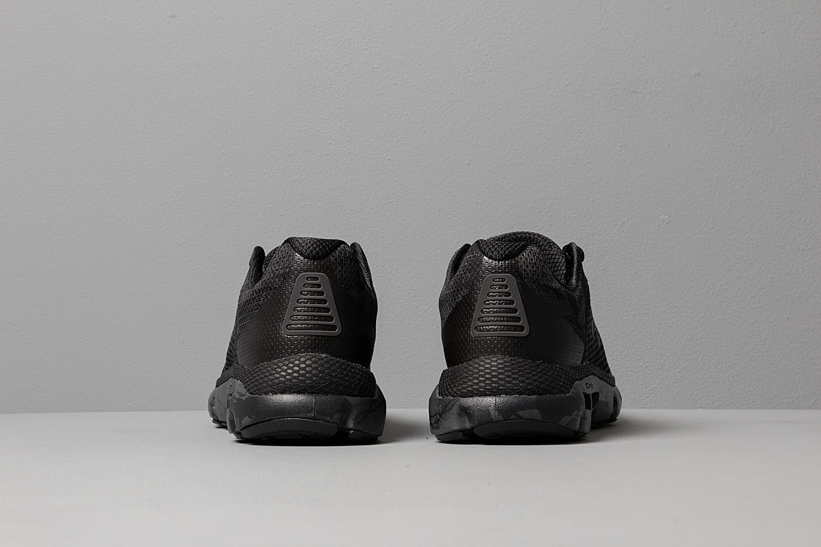 Pánské tenisky a boty Under Armour HOVR Infinite Camo Black/ Black/ Black