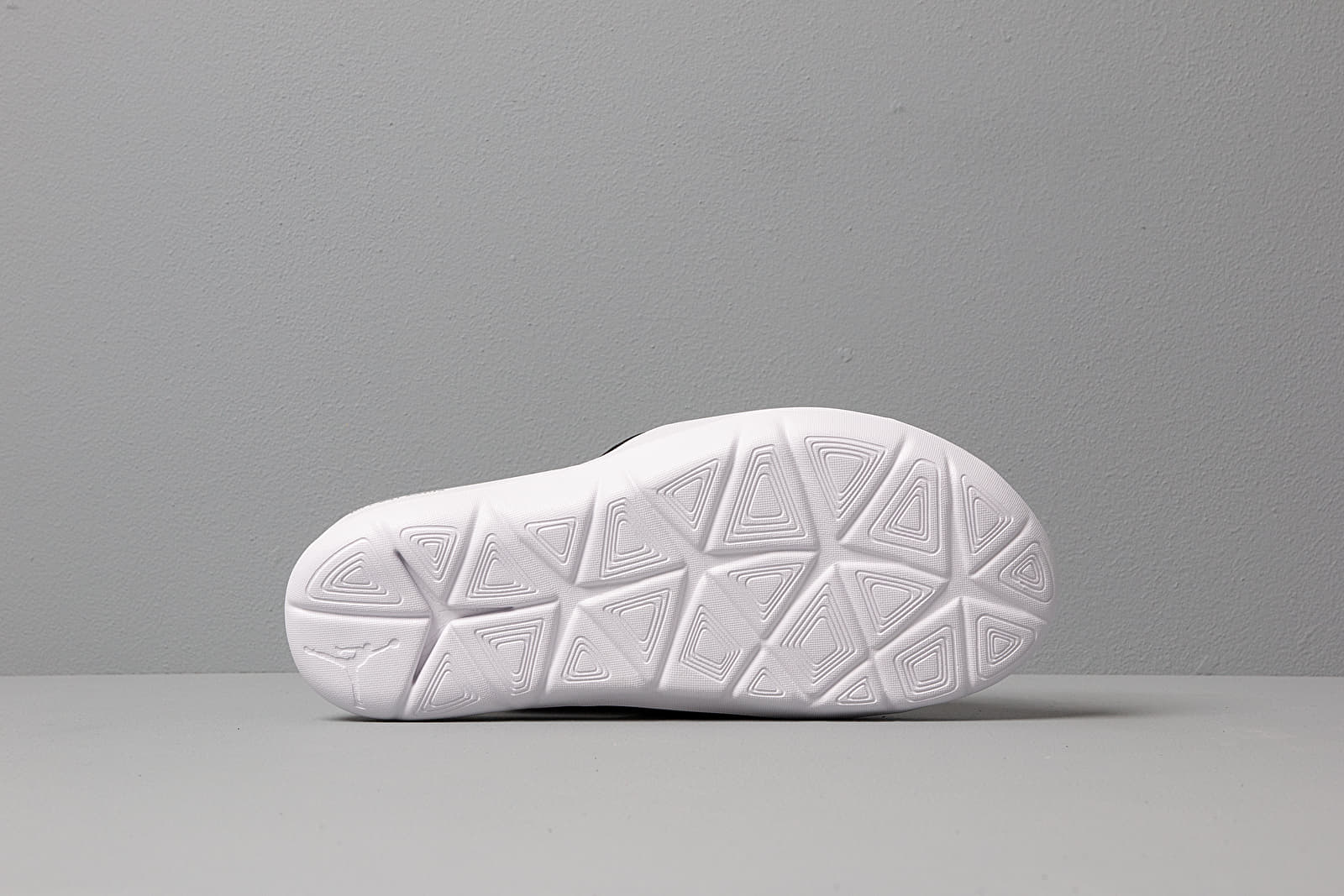 Férfi cipők Jordan Paris Saint-Germain Hydro 7 V2 Black/ White-White