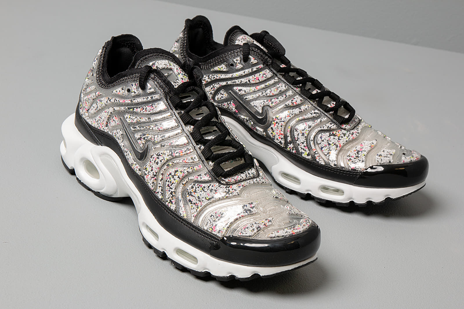 Women s shoes Nike Wmns Air Max Plus LX Black Black White Footshop