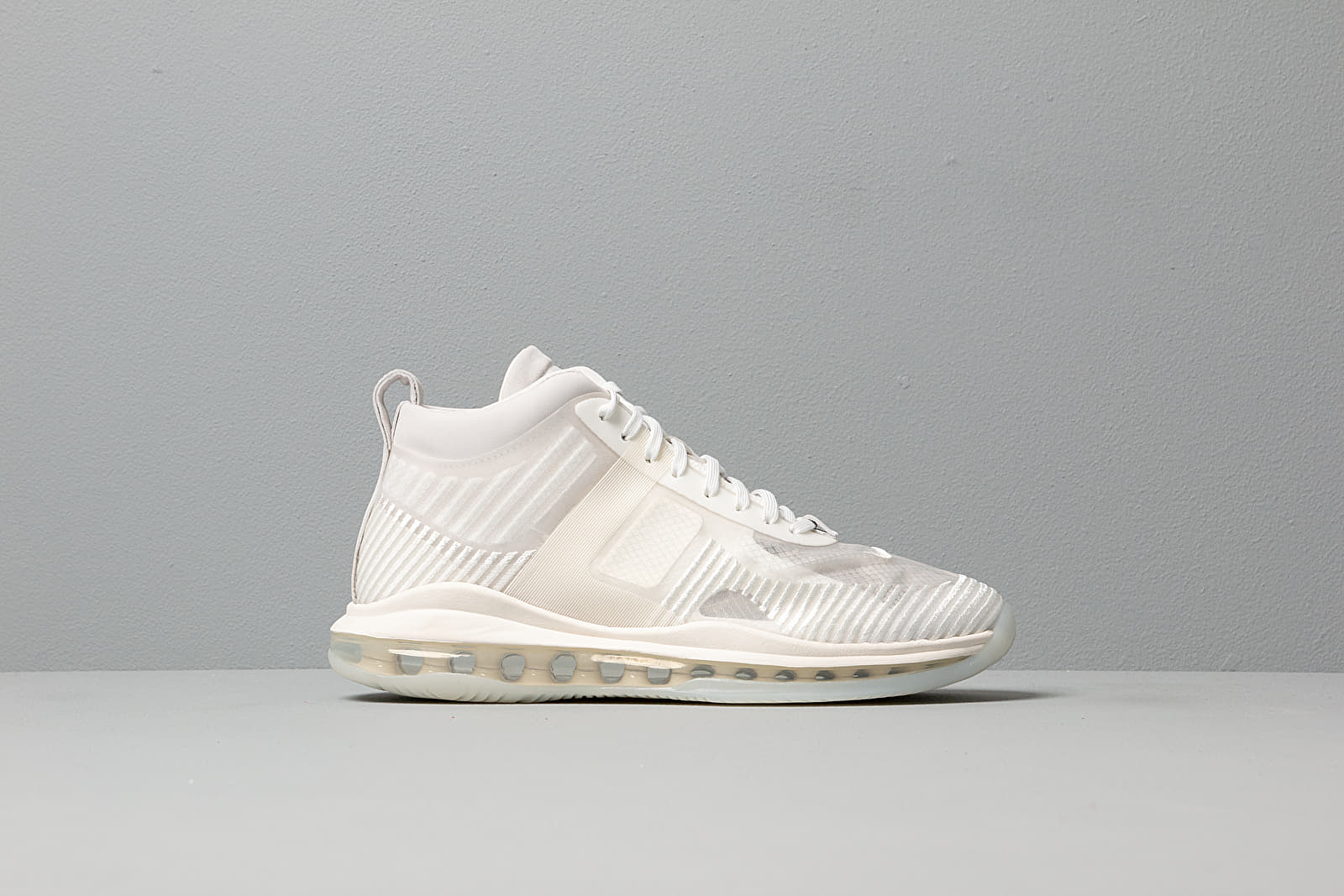 Lebron john elliott sail sales
