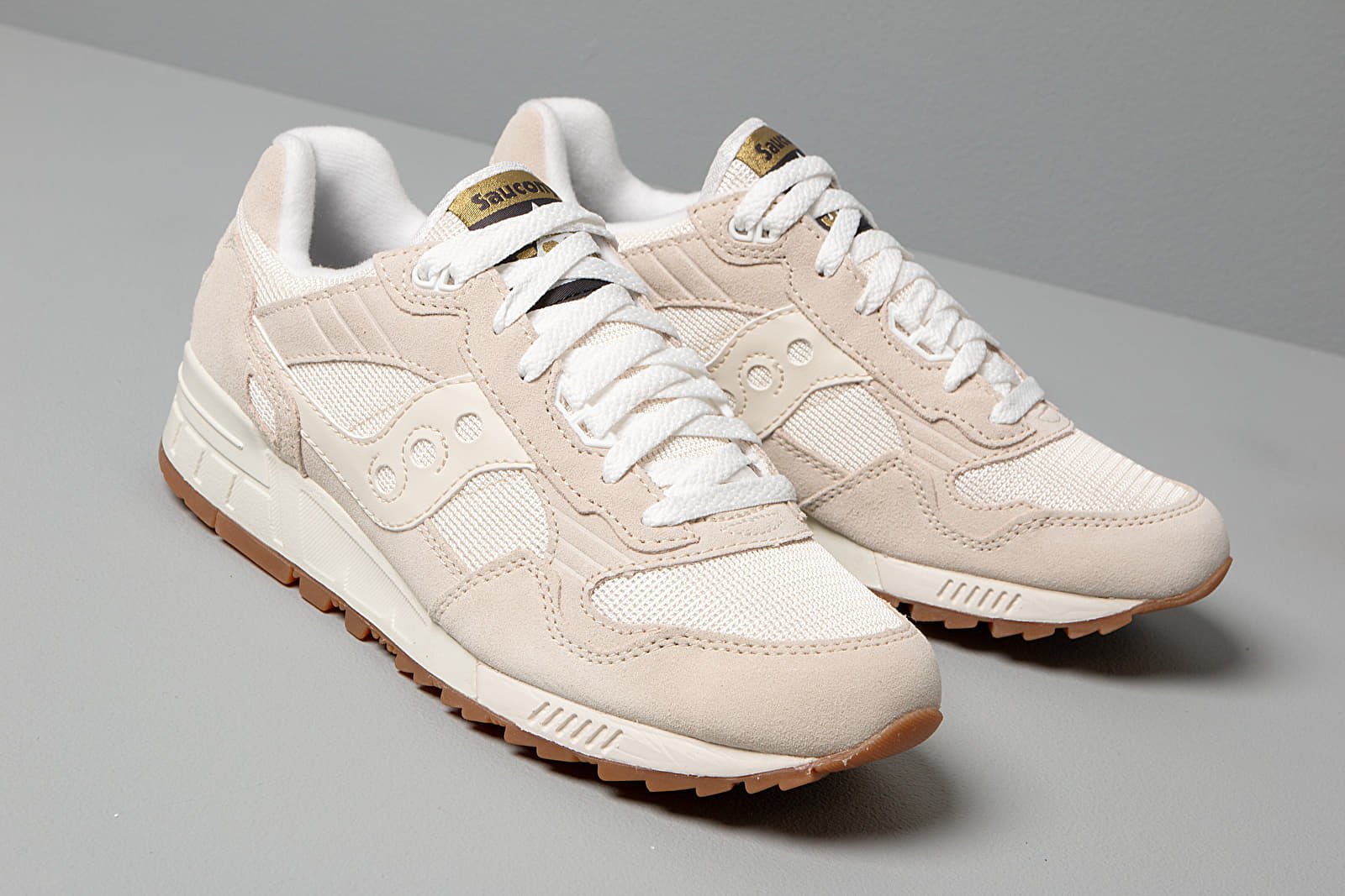 Saucony shadow 5000 tan white top
