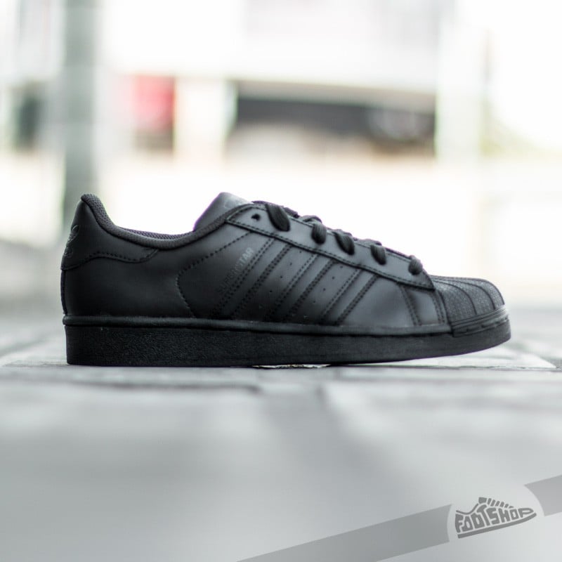Adidas superstar top foundation core black