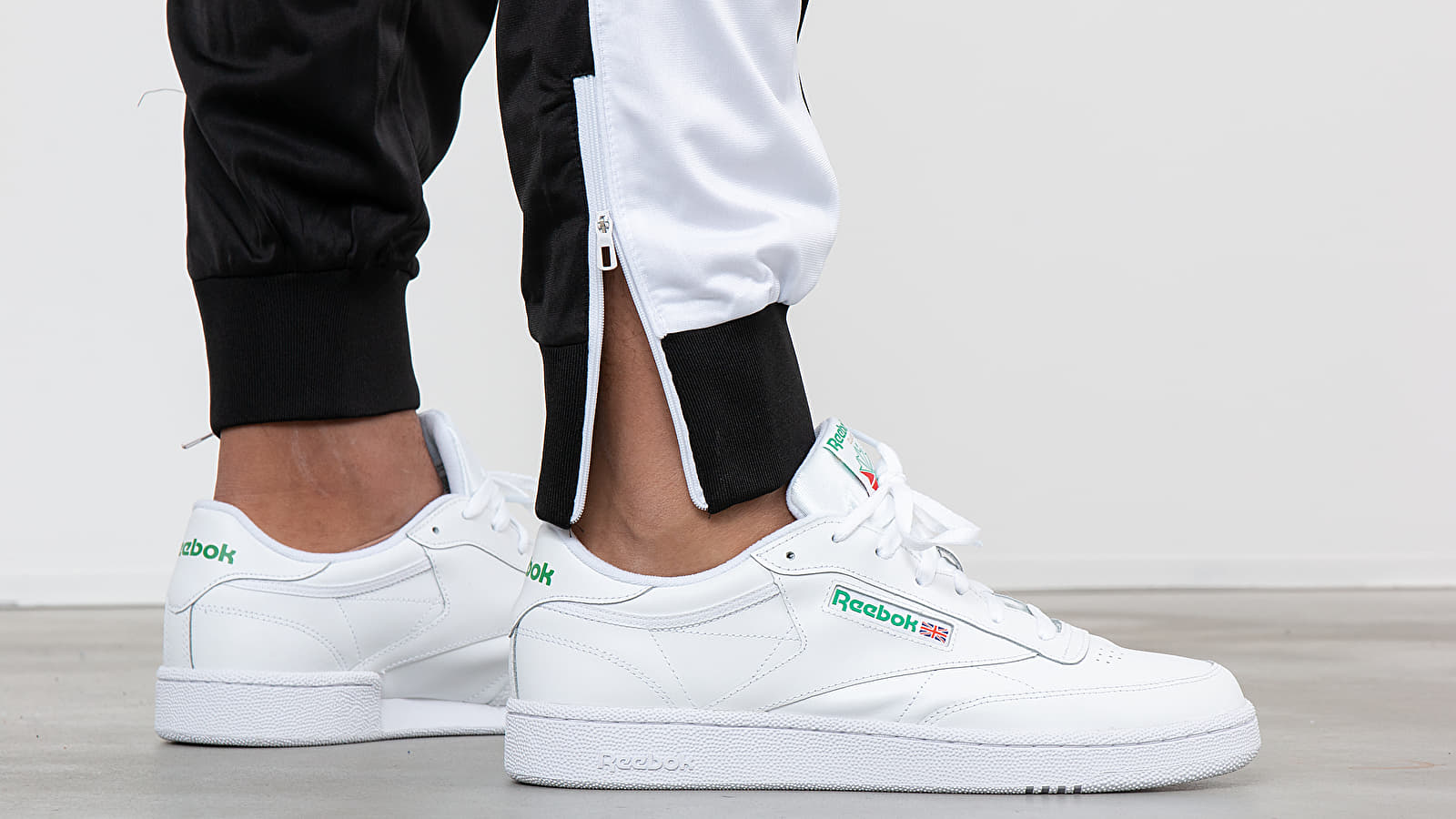 Pantaloni della tuta  Kappa Banda Alenz Track Pants Black/ White