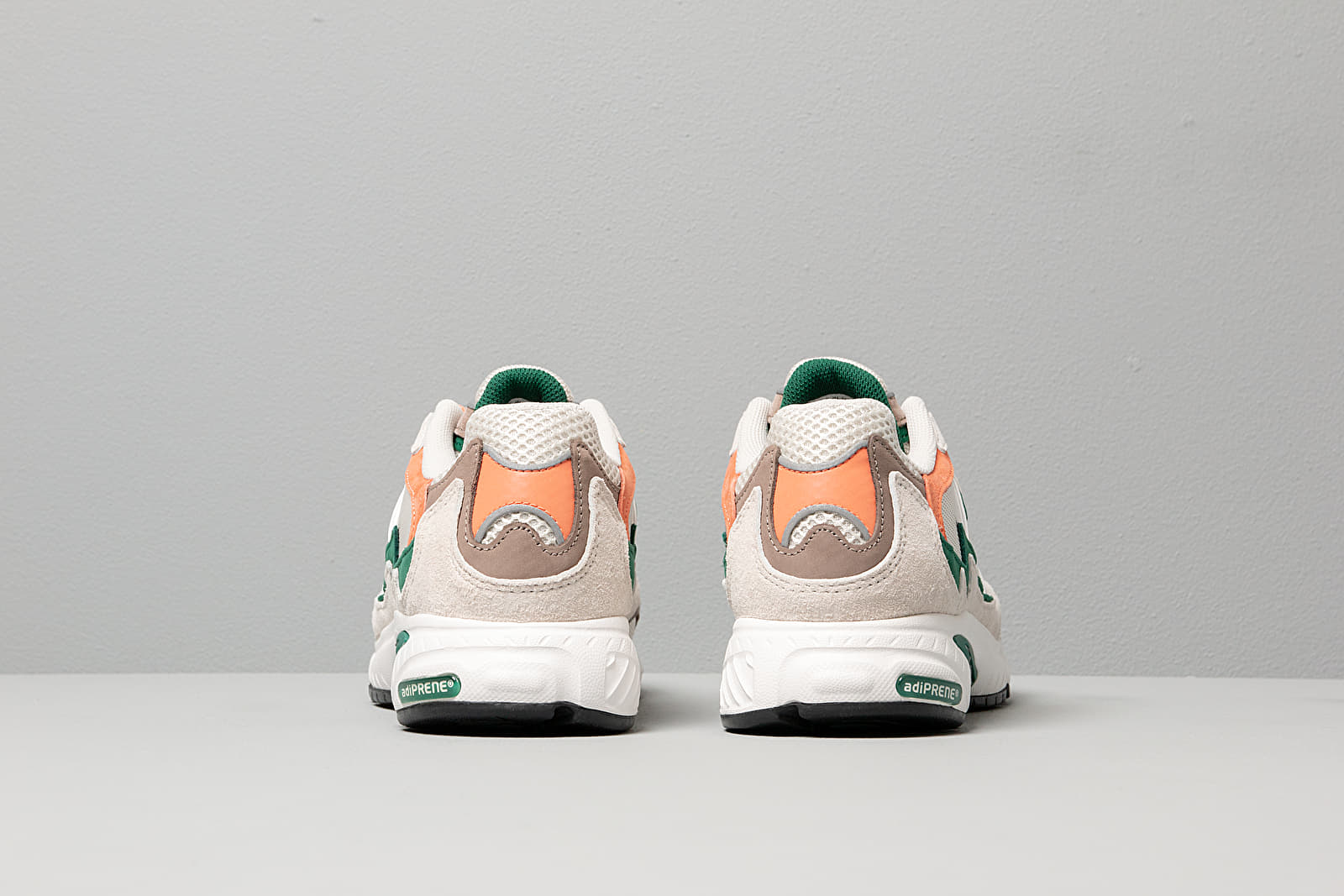 Zapatillas Hombre adidas Temper Run Raw White/ Crystal White/ Core Black
