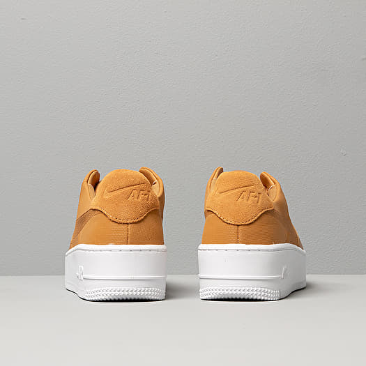 Air force 1 sage low blanche et 2025 jaune