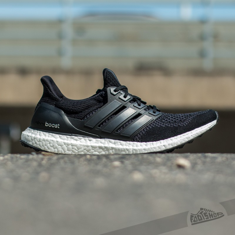 Pánske tenisky a topánky adidas Ultra Boost Core Black/Solar Yellow