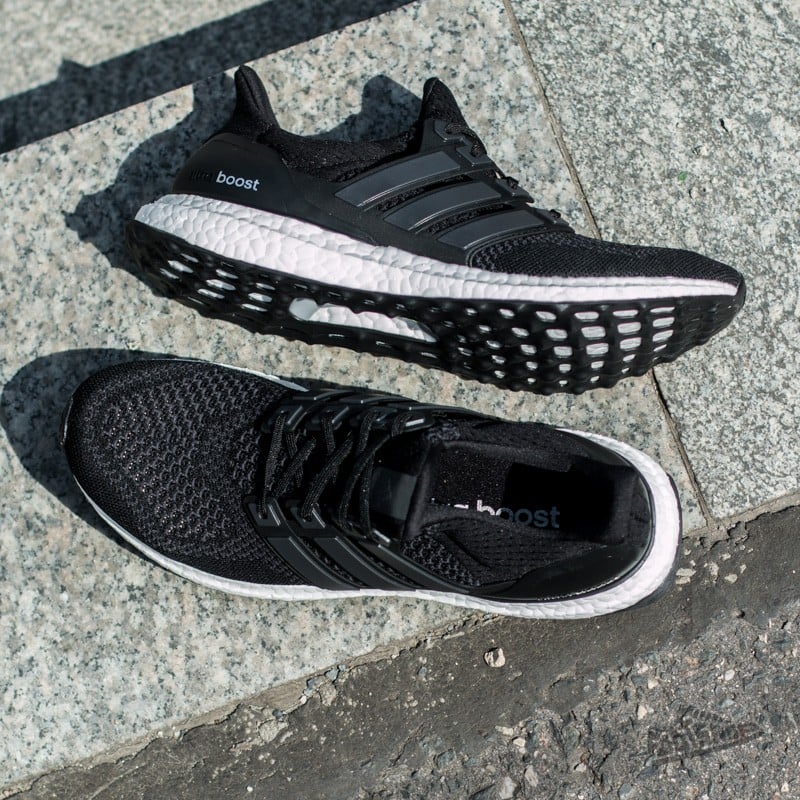 Pánske tenisky a topánky adidas Ultra Boost Core Black/Solar Yellow