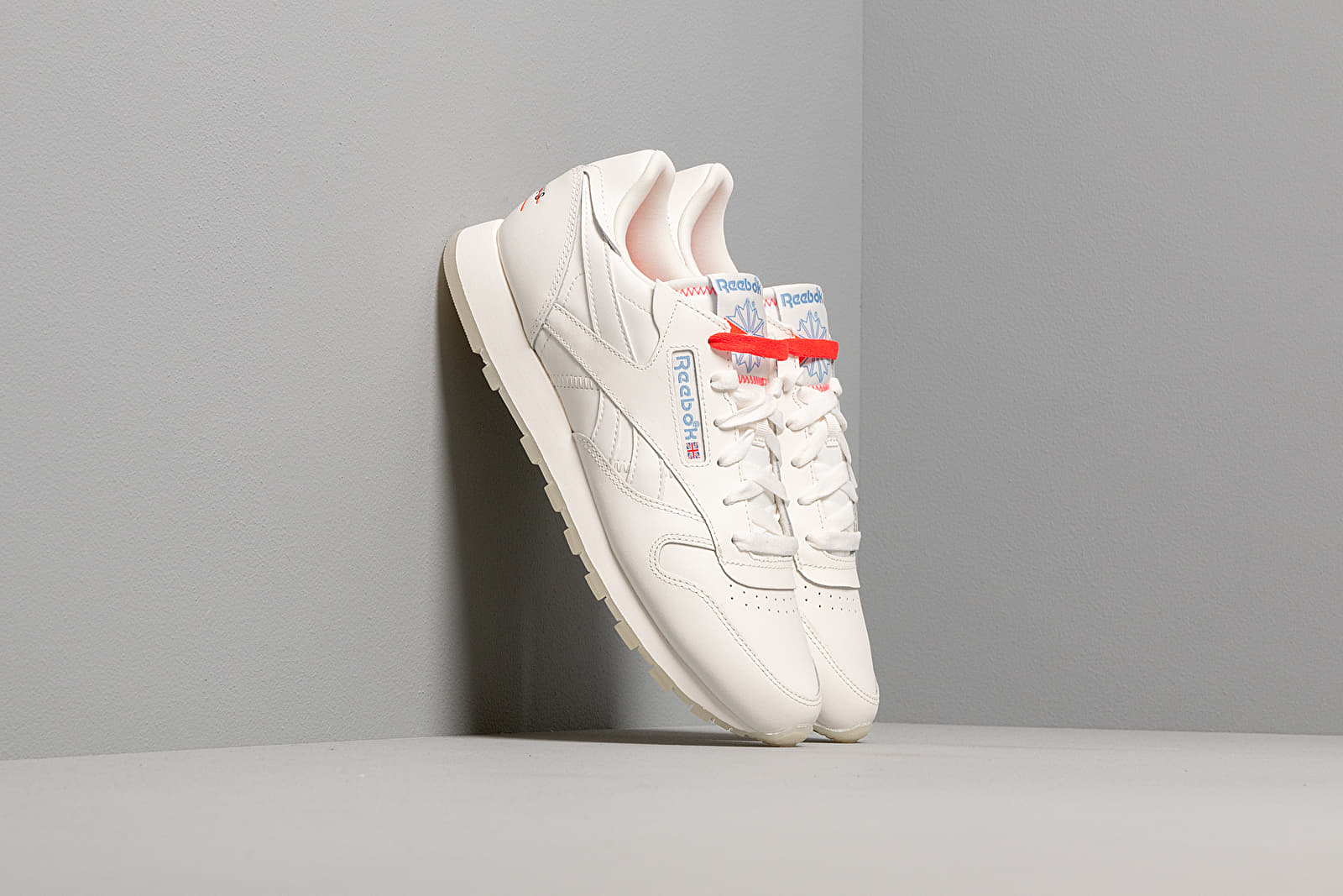 Reebok classic chalk white online