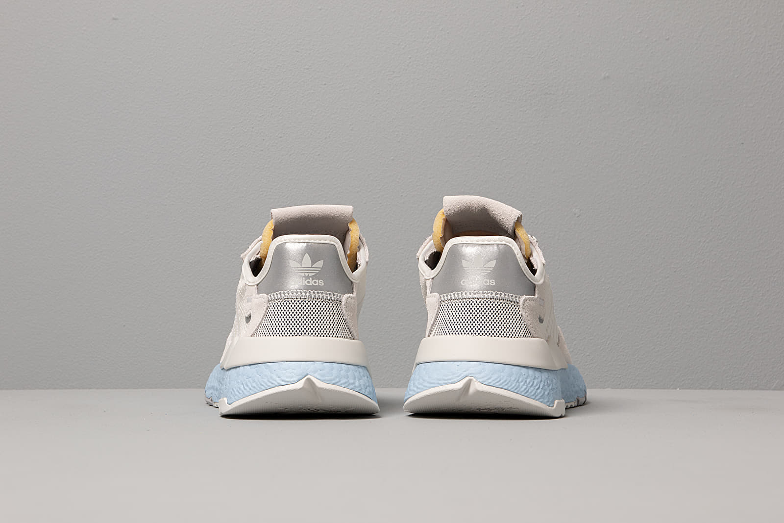 Damen Sneaker und Schuhe adidas Nite Jogger W Off White Off White Glow Blue Footshop
