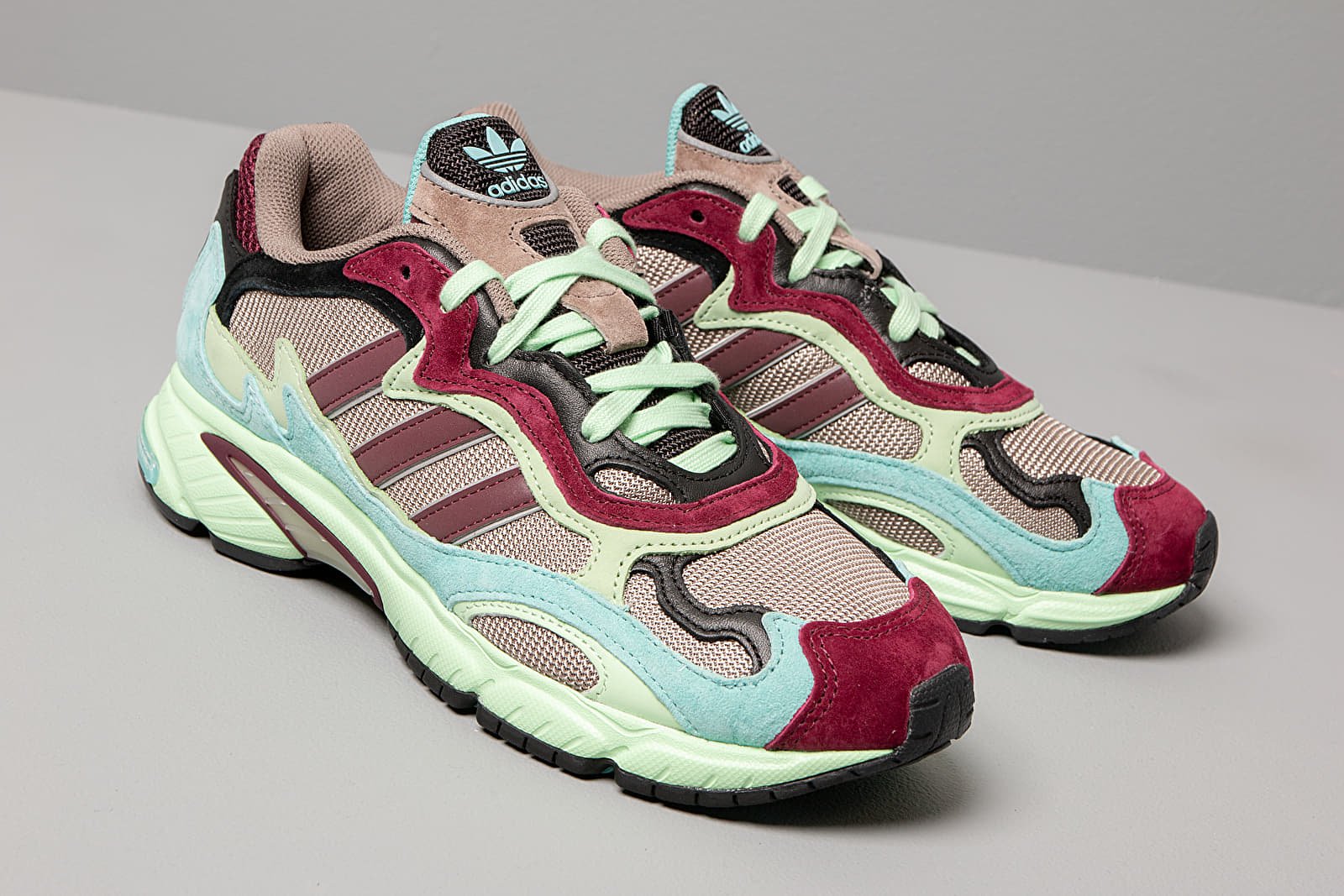 Men s shoes adidas Temper Run Core Black Easy Mint Glow Green Footshop