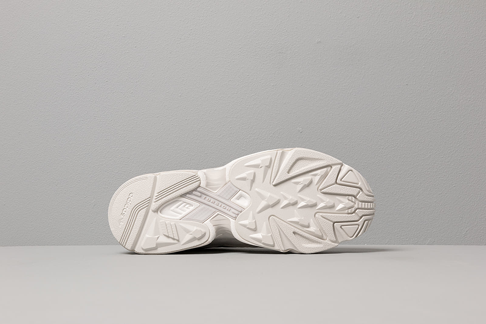 Încălțăminte și sneakerși pentru bărbați adidas Yung 1 Crystal White/ Grey One/ Core Black