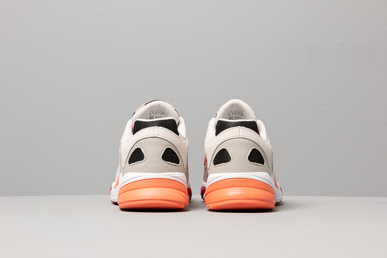 Scarpe uomo adidas Yung 1 Core Black Semi Core Orange Raw White Footshop