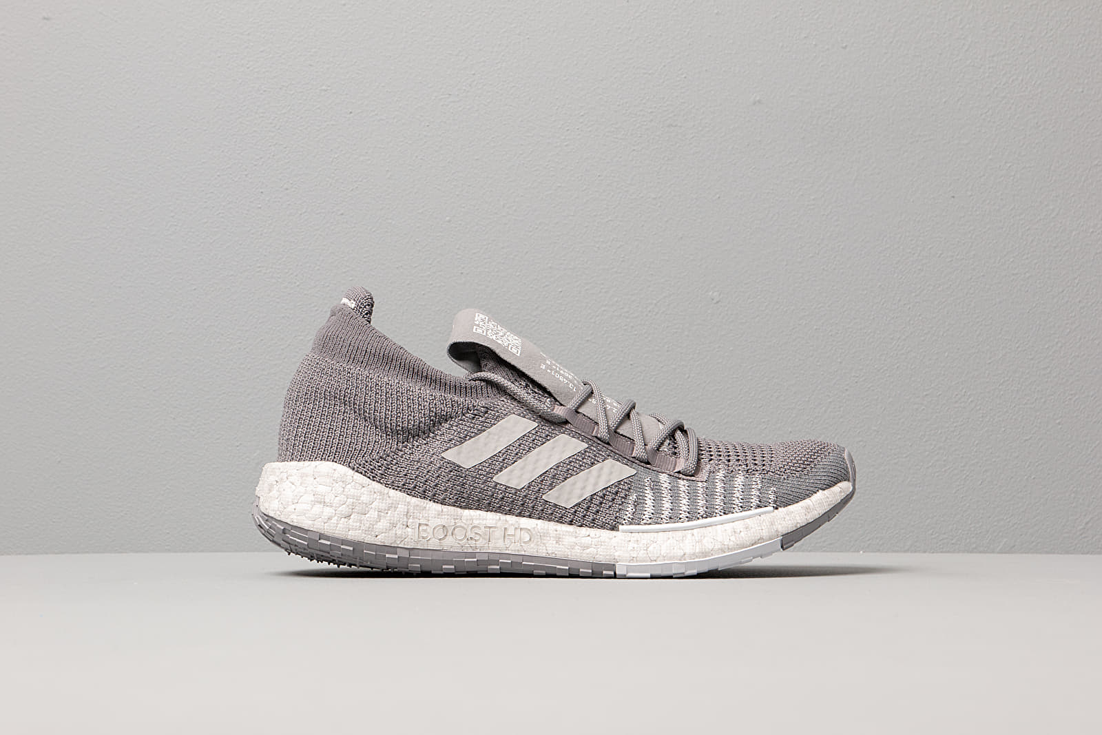 Zapatillas mujer adidas PulseBOOST HD w Grey Three/ Grey Two/ Ftw White