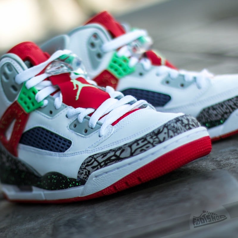 Jordan spizike poison green top