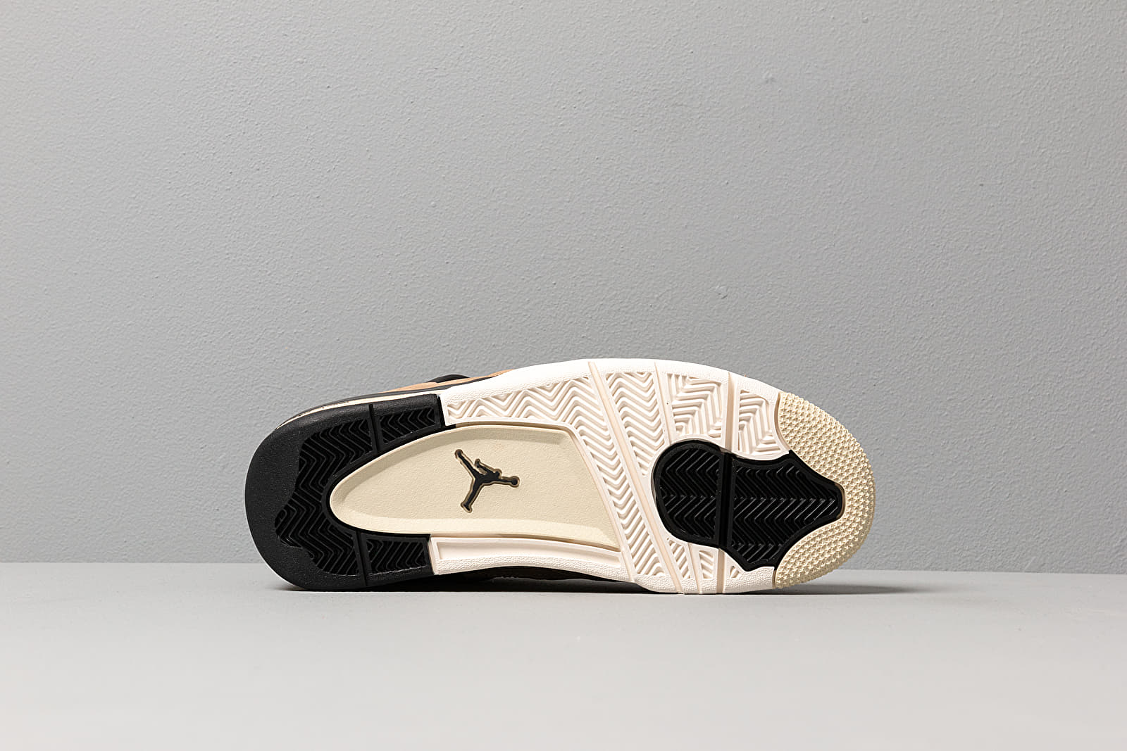 Women's shoes Air Jordan WMNS 4 Retro Mushroom/ Multi-Color-Black-Fossil