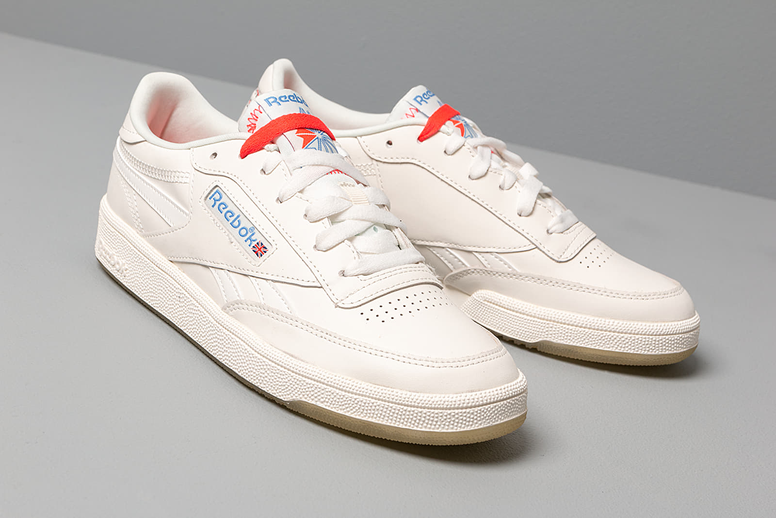 Chaussures et baskets femme Reebok Club C Revenge White Chalk None Footshop