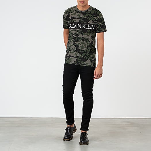 Calvin klein camouflage t shirt hotsell