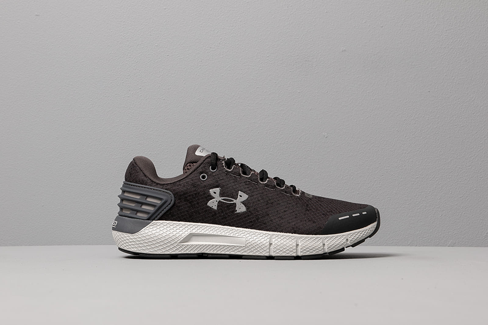 Men's shoes Under Armour Charged Rogue Storm Black/ Gray Flux/ Reflective